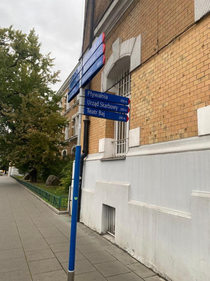 ワルシャワKomfortowy Apartament Na Florianskiej, Park Praski, Dw Wilenski,W Odleglosci Spaceru Od Starego Miasta, Milo Widziec Gosci Ze Zwierzetami, Очень Удобно Для Украинских Моряков,Которые Будут Сдавать Экзамены В Морричсервисе, Через Дорогу Офисアパートメント エクステリア 写真