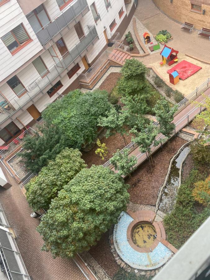 ワルシャワKomfortowy Apartament Na Florianskiej, Park Praski, Dw Wilenski,W Odleglosci Spaceru Od Starego Miasta, Milo Widziec Gosci Ze Zwierzetami, Очень Удобно Для Украинских Моряков,Которые Будут Сдавать Экзамены В Морричсервисе, Через Дорогу Офисアパートメント エクステリア 写真